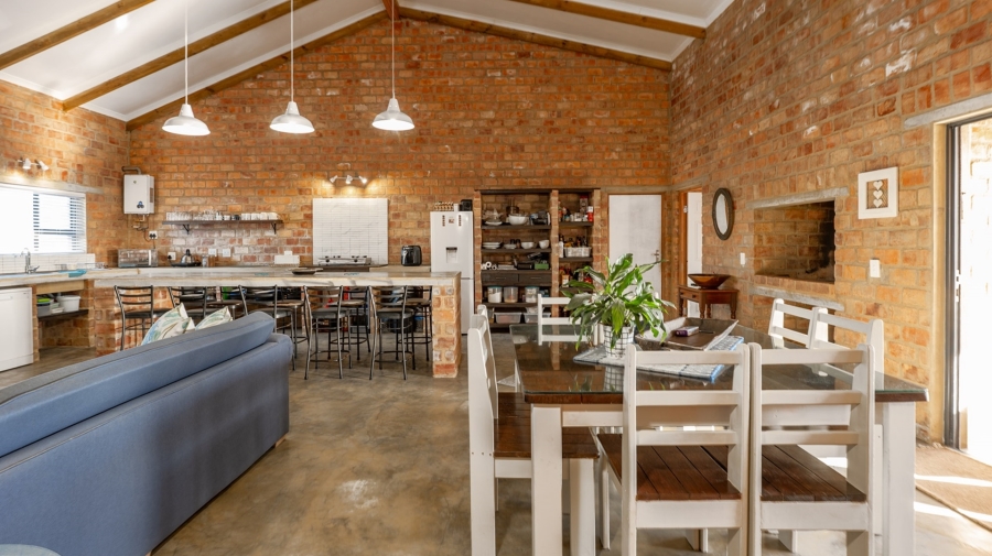 2 Bedroom Property for Sale in Struisbaai Western Cape